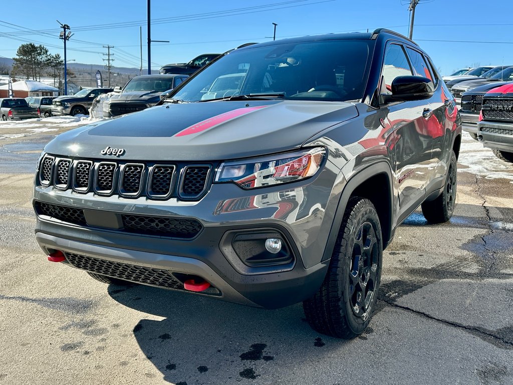 2024  Compass TRAILHAWK in Mont-Tremblant, Quebec - 5 - w1024h768px