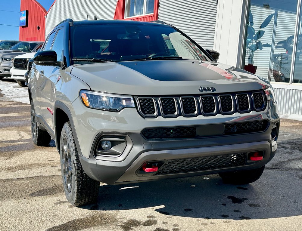2024  Compass TRAILHAWK in Mont-Tremblant, Quebec - 15 - w1024h768px