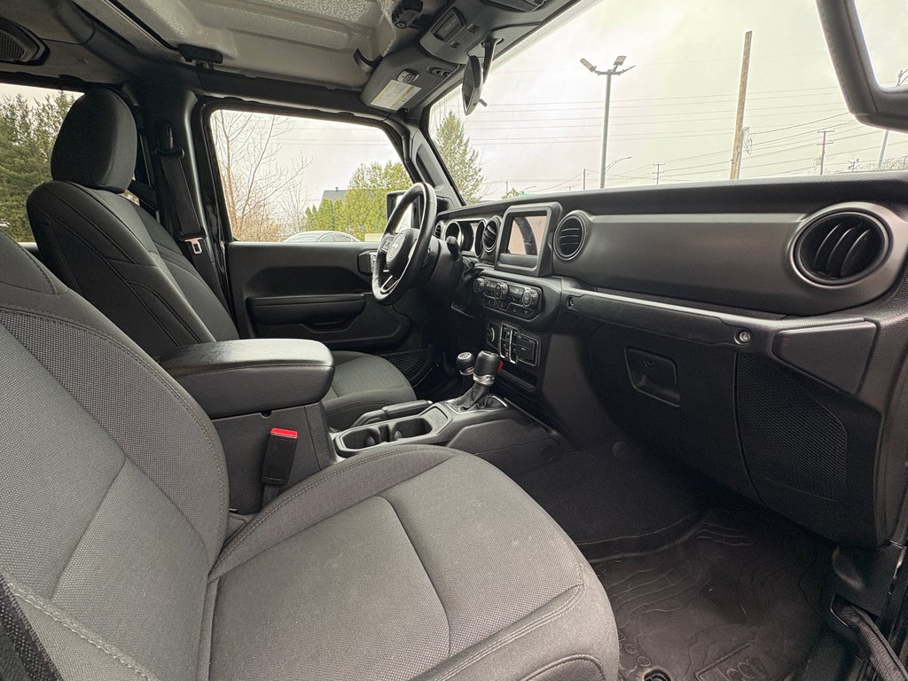 2023 Jeep Gladiator Willys in Mont-Laurier, Quebec - 10 - w1024h768px