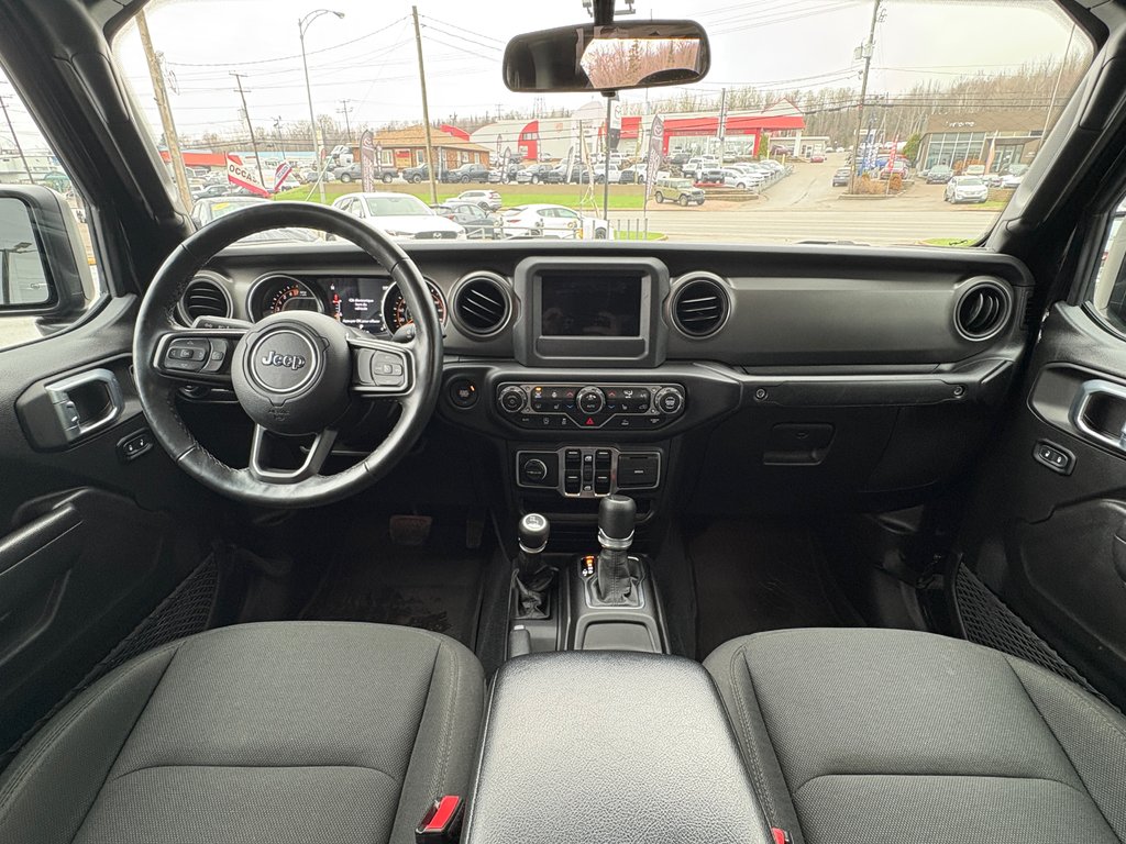 2023 Jeep Gladiator Willys in Mont-Laurier, Quebec - 9 - w1024h768px