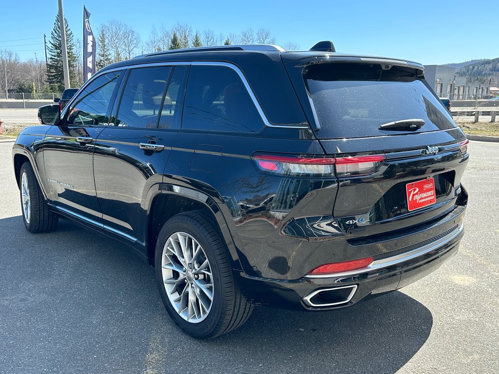 2023  Grand Cherokee 4xe SUMMIT in Mont-Tremblant, Quebec - 15 - w1024h768px
