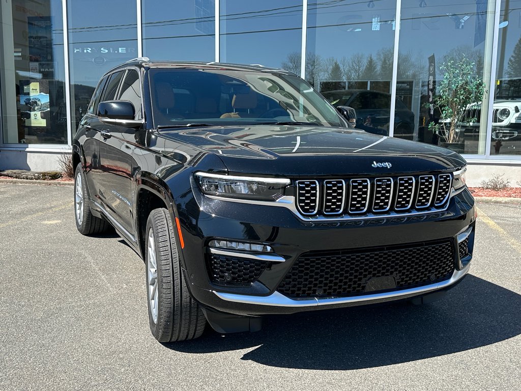 2023  Grand Cherokee 4xe SUMMIT in Mont-Laurier, Quebec - 14 - w1024h768px