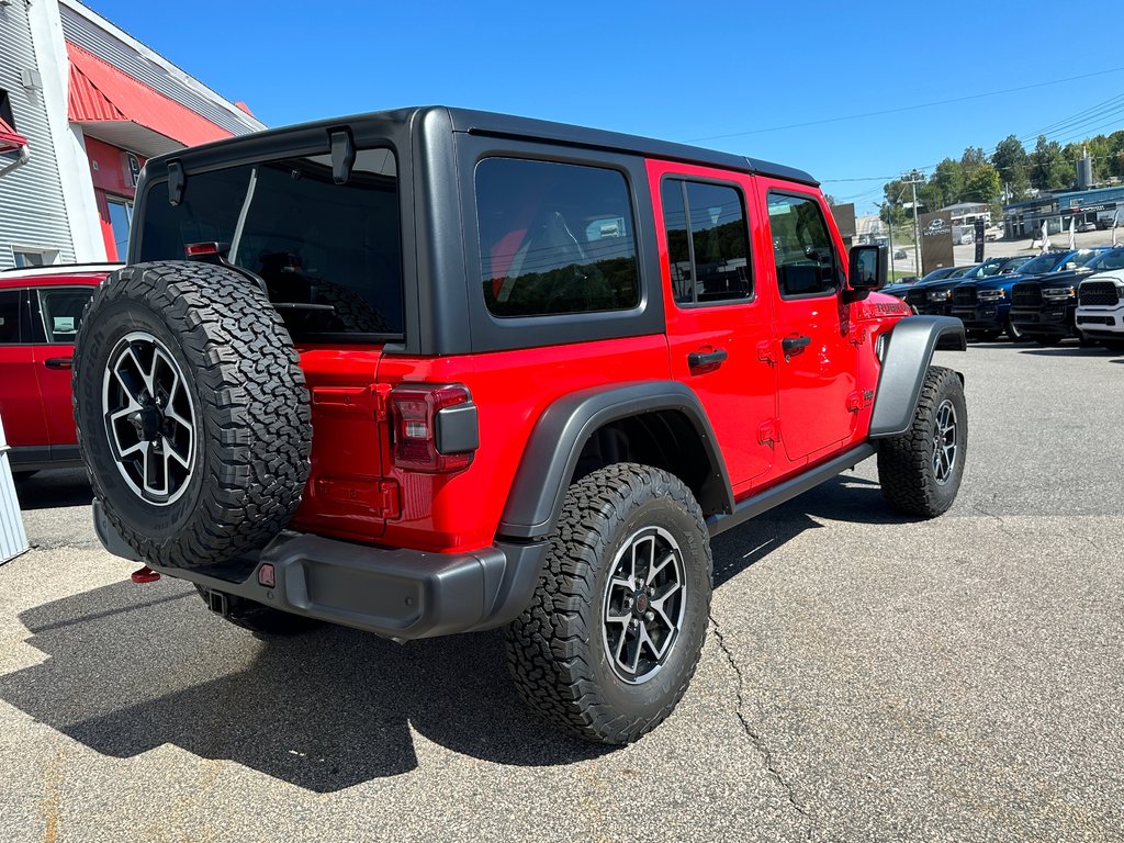 2024 Jeep WRANGLER 4-Door RUBICON in Mont-Tremblant, Quebec - 7 - w1024h768px