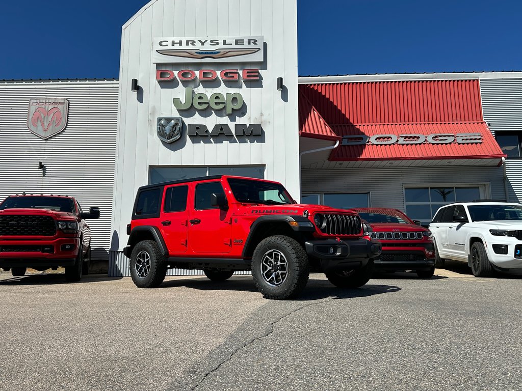2024 Jeep WRANGLER 4-Door RUBICON in Mont-Tremblant, Quebec - 10 - w1024h768px