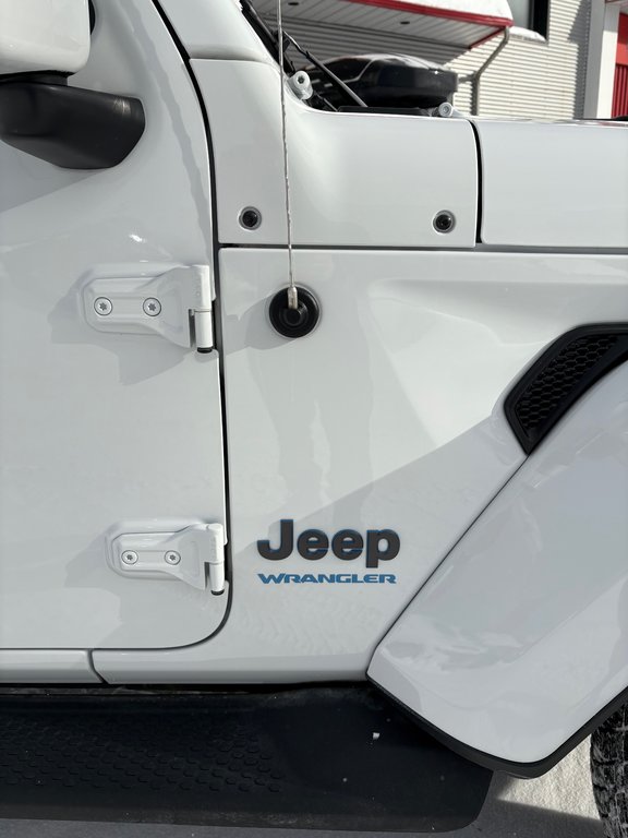 2023 Jeep Wrangler 4xe High Altitude in Mont-Tremblant, Quebec - 4 - w1024h768px