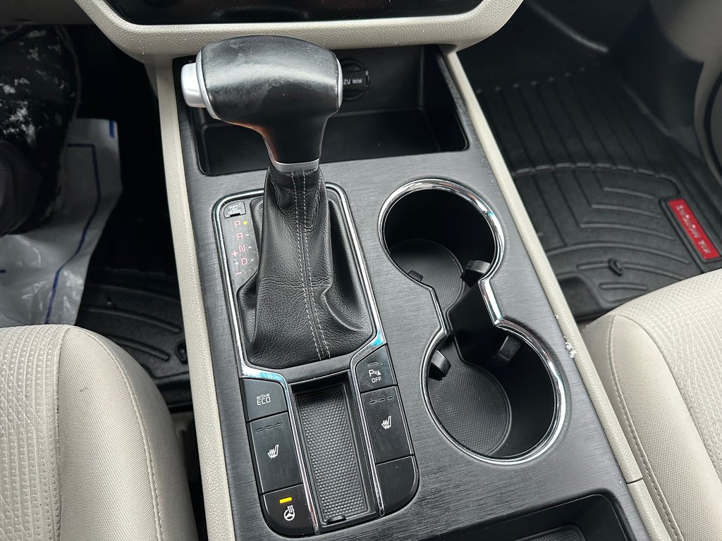 2020 Kia Sedona LX in Mont-Tremblant, Quebec - 19 - w1024h768px