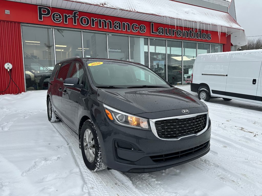 2020 Kia Sedona LX in Mont-Tremblant, Quebec - 8 - w1024h768px