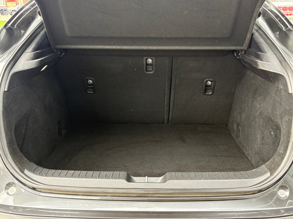 2020 Mazda CX-30 GS in Mont-Tremblant, Quebec - 9 - w1024h768px
