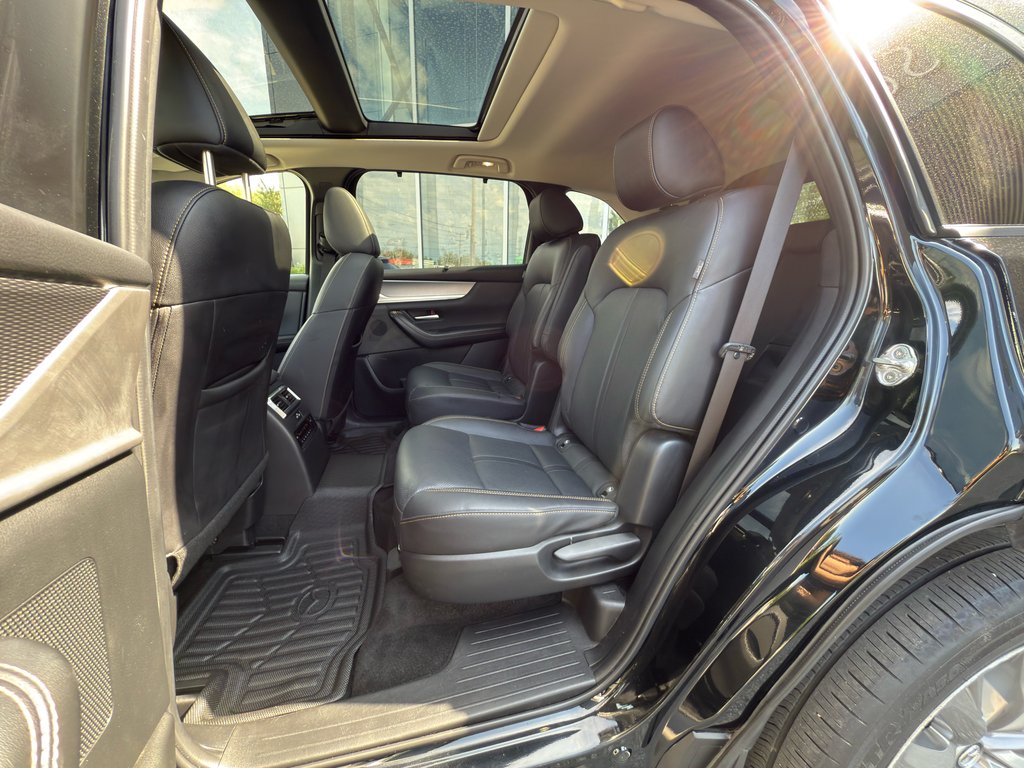 2024 Mazda CX-90 MHEV GT in Mont-Laurier, Quebec - 8 - w1024h768px