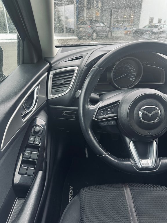 2018 Mazda 3 Sport GS in Mont-Laurier, Quebec - 21 - w1024h768px