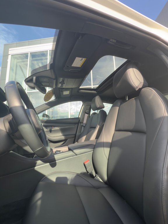 2024 Mazda 3 Sport GS in Mont-Tremblant, Quebec - 8 - w1024h768px
