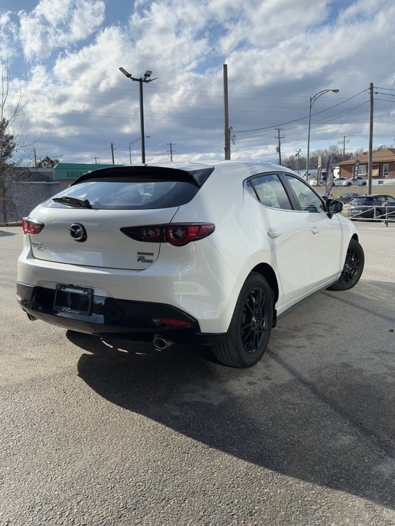 2024 Mazda 3 Sport GS in Mont-Tremblant, Quebec - 4 - w1024h768px