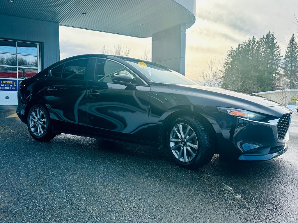 2019 Mazda 3 GS AWD in Mont-Laurier, Quebec - 17 - w1024h768px