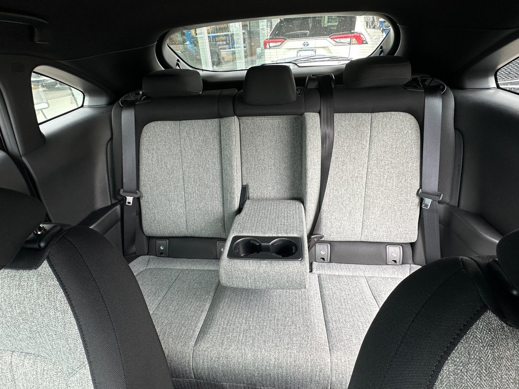 2024 Mazda MX-30 GS in Mont-Tremblant, Quebec - 16 - w1024h768px