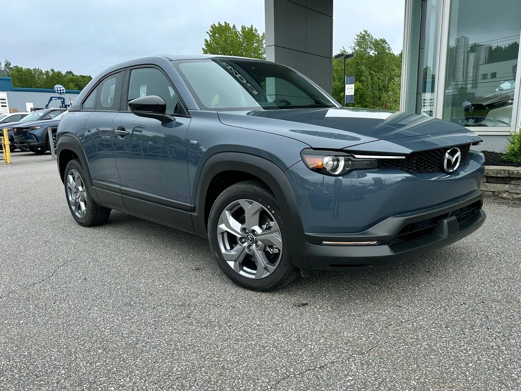 2024 Mazda MX-30 GS in Mont-Tremblant, Quebec - 26 - w1024h768px