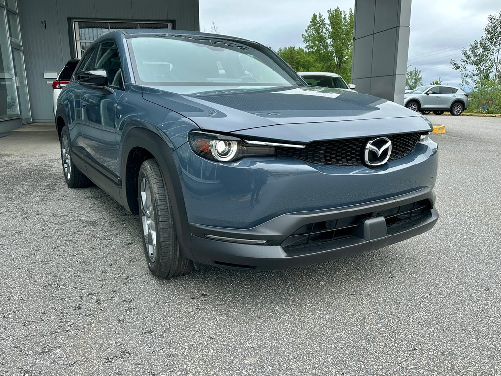 2024 Mazda MX-30 GS in Mont-Tremblant, Quebec - 6 - w1024h768px