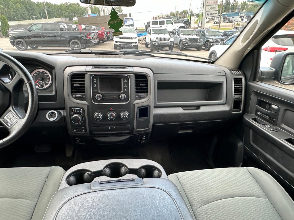 2017 Ram 1500 ST in Mont-Tremblant, Quebec - 13 - w1024h768px
