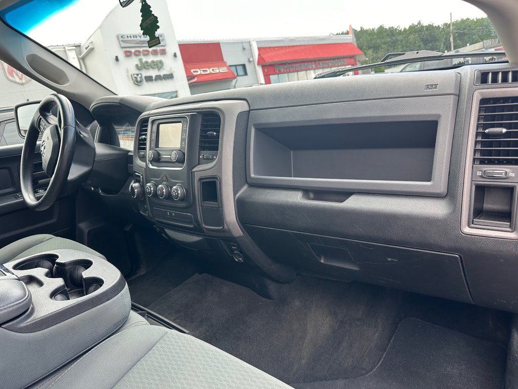 2017 Ram 1500 ST in Mont-Tremblant, Quebec - 6 - w1024h768px