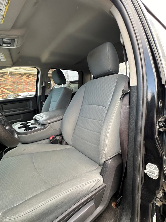 2017 Ram 1500 ST in Mont-Tremblant, Quebec - 10 - w1024h768px