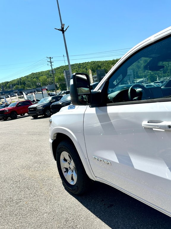 Ram 1500 BIG HORN 2025 à Mont-Tremblant, Québec - 12 - w1024h768px