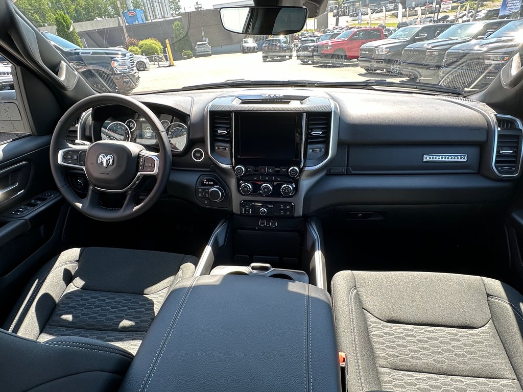 Ram 1500 BIG HORN 2025 à Mont-Tremblant, Québec - 21 - w1024h768px