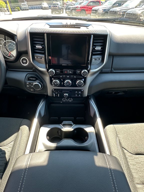 Ram 1500 BIG HORN 2025 à Mont-Tremblant, Québec - 25 - w1024h768px