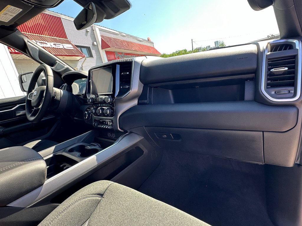 Ram 1500 BIG HORN 2025 à Mont-Tremblant, Québec - 30 - w1024h768px