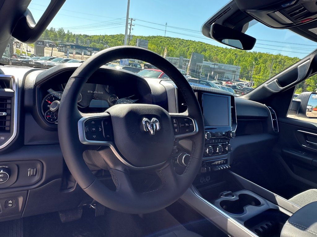 Ram 1500 BIG HORN 2025 à Mont-Tremblant, Québec - 28 - w1024h768px