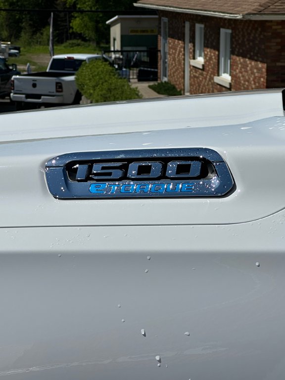 Ram 1500 BIG HORN 2025 à Mont-Tremblant, Québec - 6 - w1024h768px