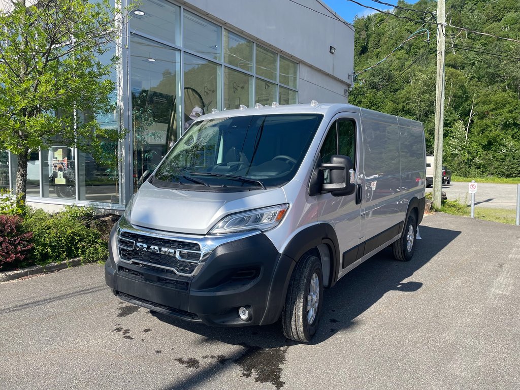 2024 Ram PROMASTER CARGO VAN 2500 SLT in Mont-Tremblant, Quebec - 5 - w1024h768px