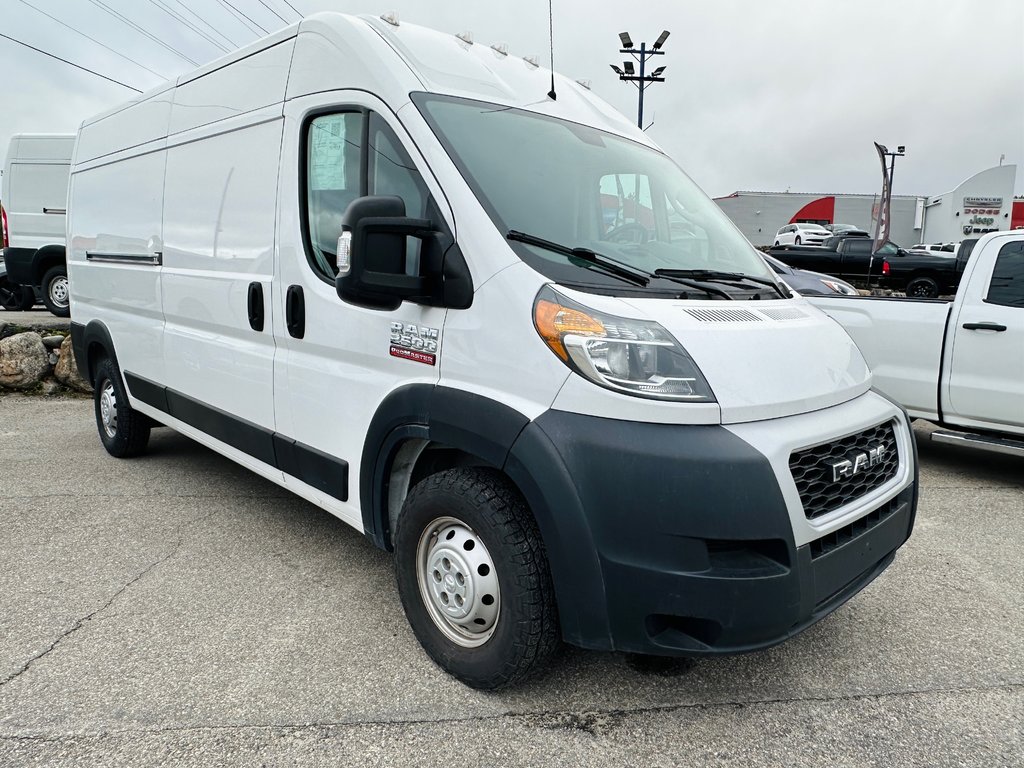 Ram ProMaster Cargo Van 2500 Hight 2020 à Mont-Tremblant, Québec - 14 - w1024h768px