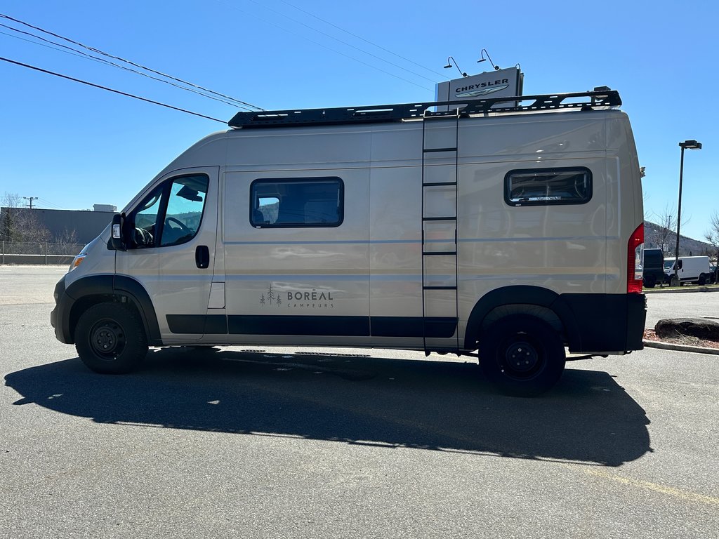 ProMaster Cargo Van Boréal Campeurs 2023 à Mont-Tremblant, Québec - 34 - w1024h768px