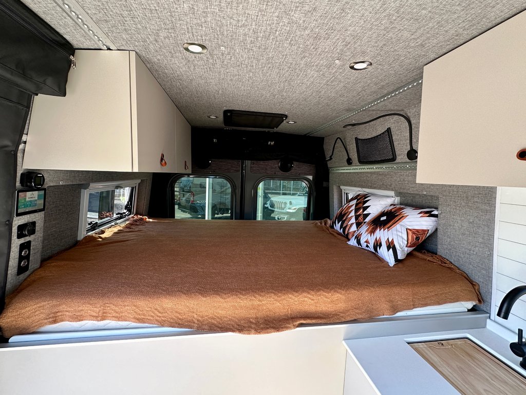 2023  ProMaster Cargo Van Boréal campeurs in Mont-Tremblant, Quebec - 24 - w1024h768px