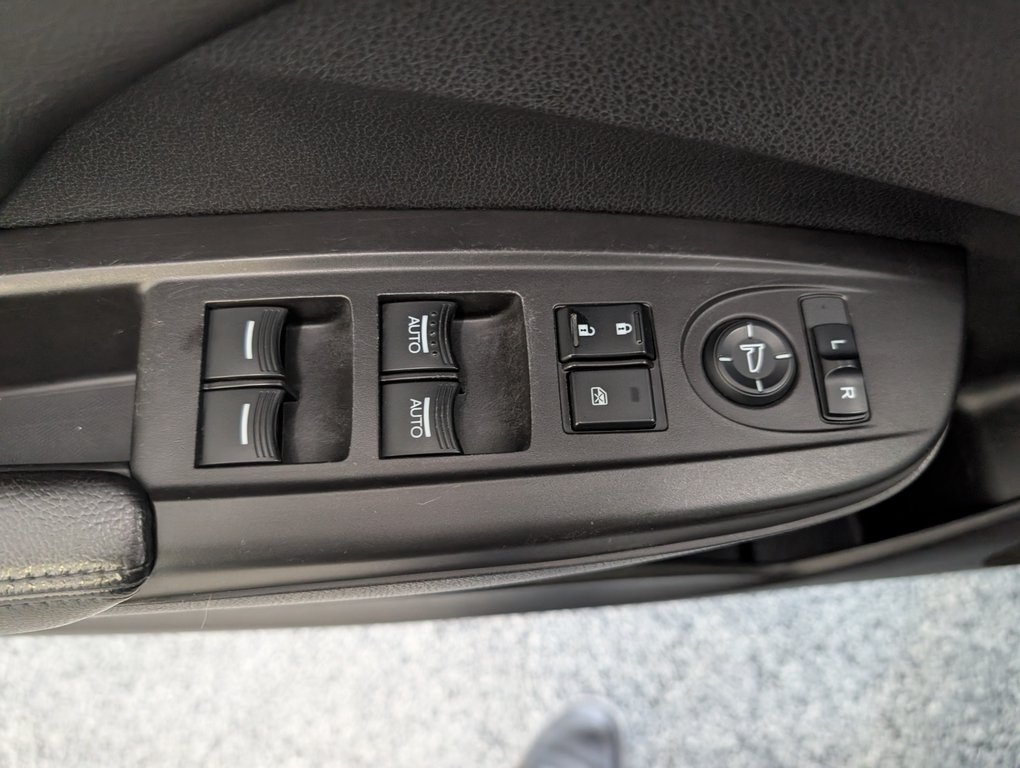 Acura RDX Tech Pkg, AWD, 2013 à Magog, Québec - 14 - w1024h768px