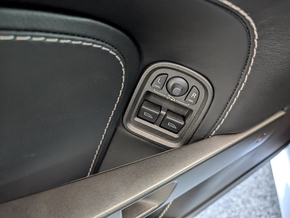 Aston Martin Vantage SPORT PACKAGE, MANUEL 6 VITESSES 2009 à Magog, Québec - 14 - w1024h768px