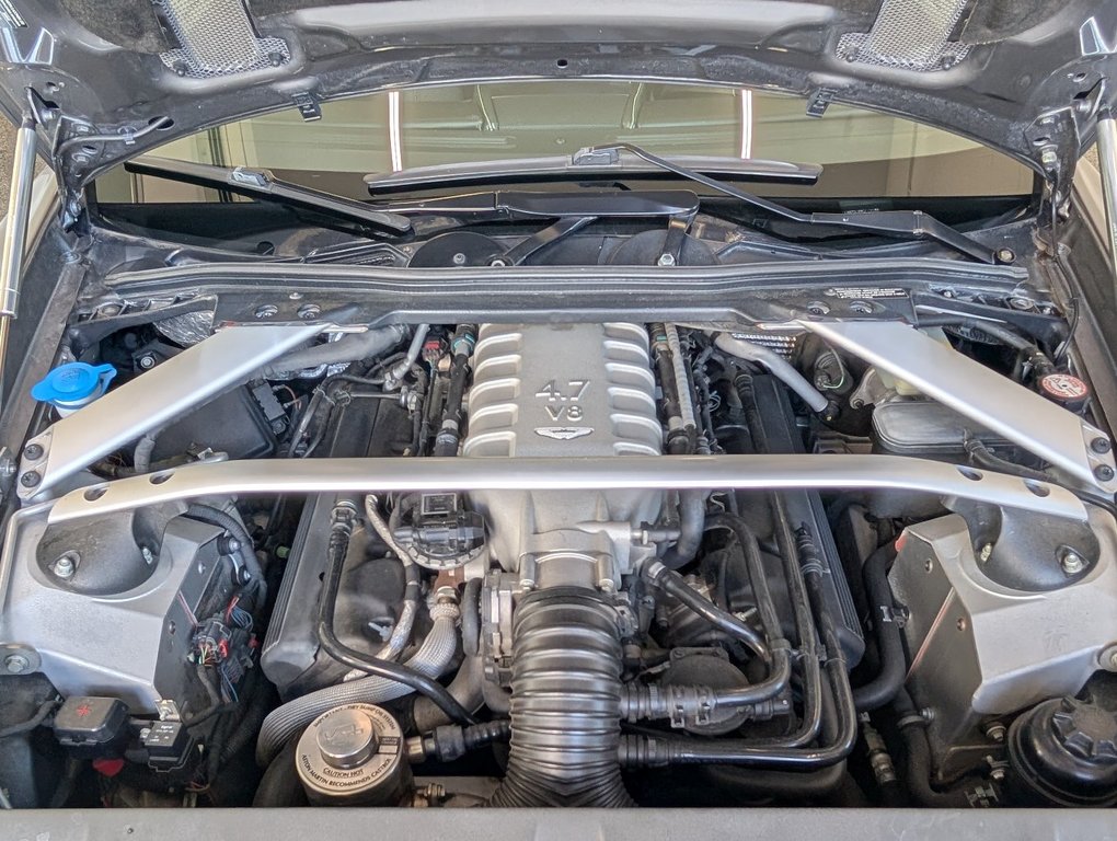 Aston Martin Vantage SPORT PACKAGE, MANUEL 6 VITESSES 2009 à Magog, Québec - 22 - w1024h768px