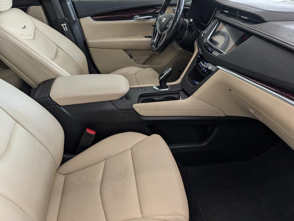 2019 Cadillac XT5 Luxury AWD in Magog, Quebec - 9 - w1024h768px