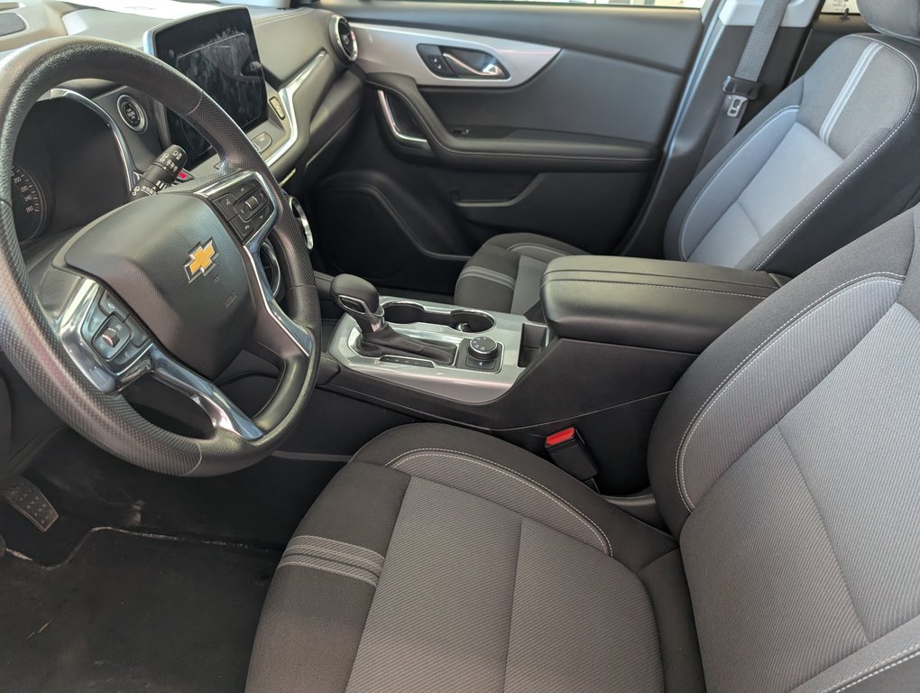 Chevrolet Blazer LT AWD, 2023 à Magog, Québec - 11 - w1024h768px