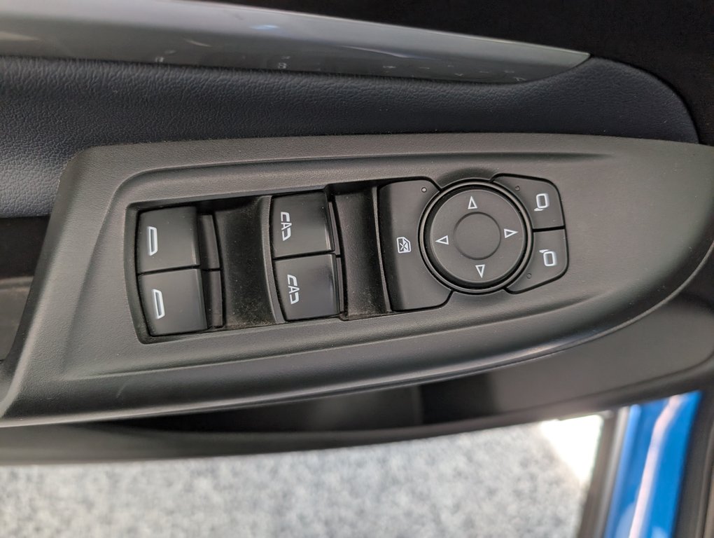 2022 Chevrolet Bolt EUV Premier in Magog, Quebec - 14 - w1024h768px