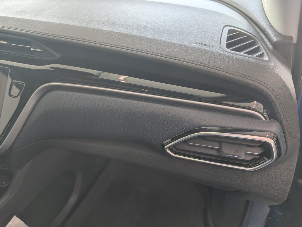 2022 Chevrolet Bolt EUV Premier in Magog, Quebec - 9 - w1024h768px