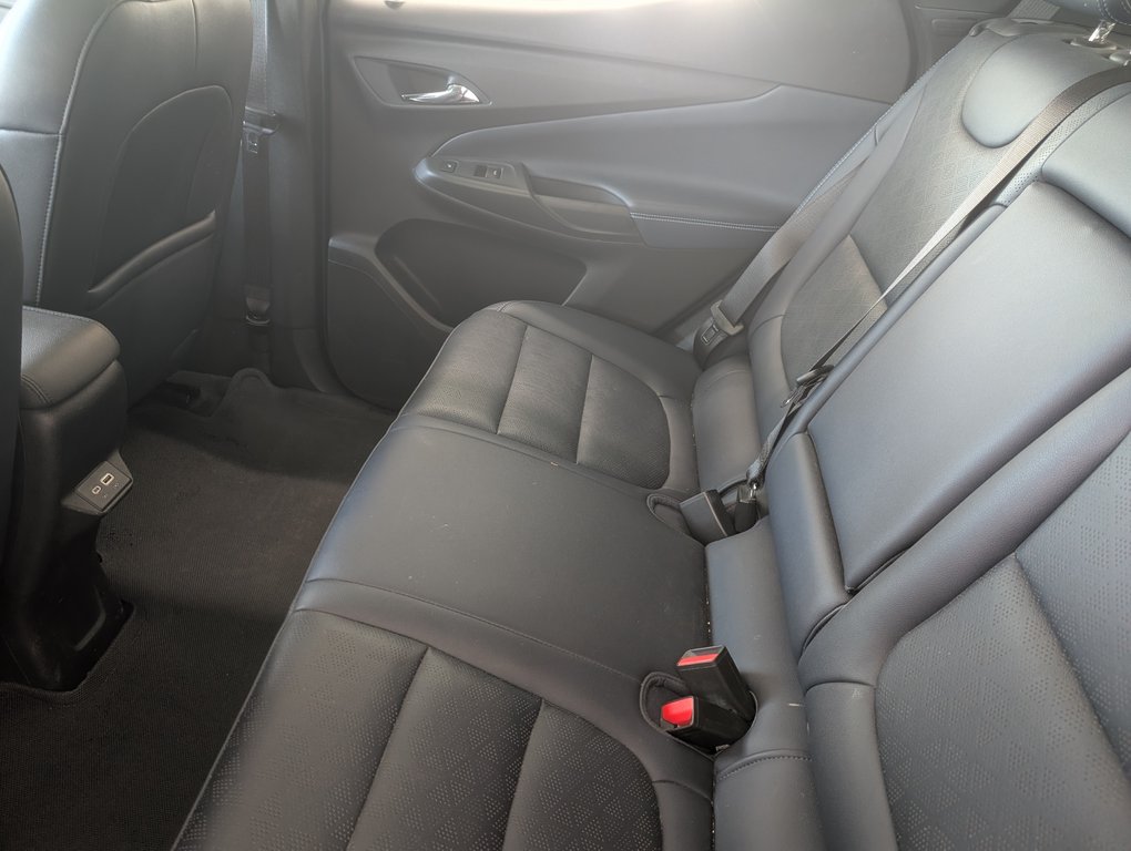 2022 Chevrolet Bolt EUV Premier in Magog, Quebec - 10 - w1024h768px