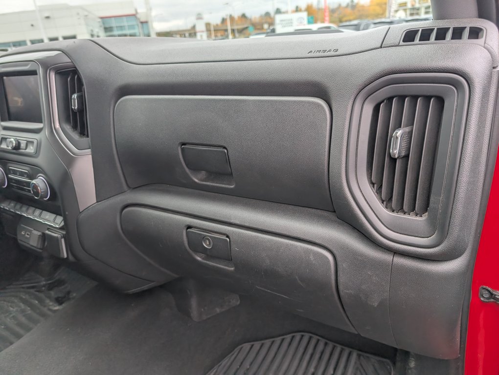 Chevrolet Silverado 1500 Custom Trail Boss 2022 à Magog, Québec - 10 - w1024h768px