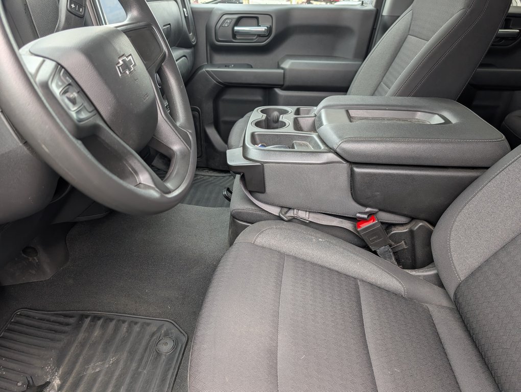 Chevrolet Silverado 1500 Custom Trail Boss 2022 à Magog, Québec - 12 - w1024h768px