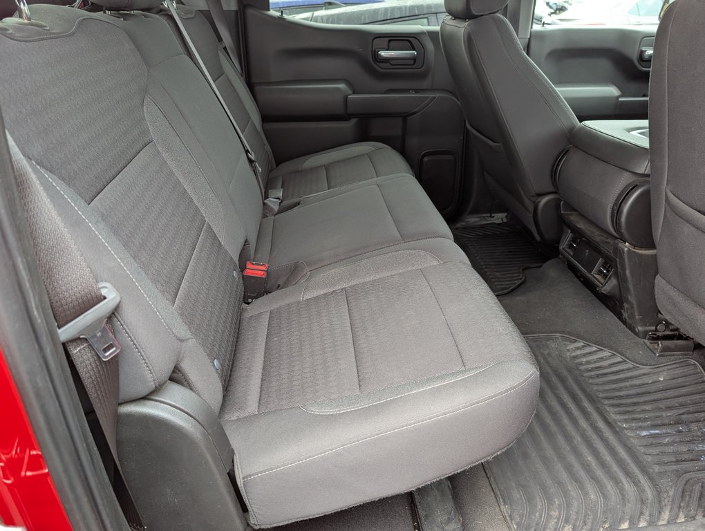 Chevrolet Silverado 1500 Custom Trail Boss 2022 à Magog, Québec - 8 - w1024h768px