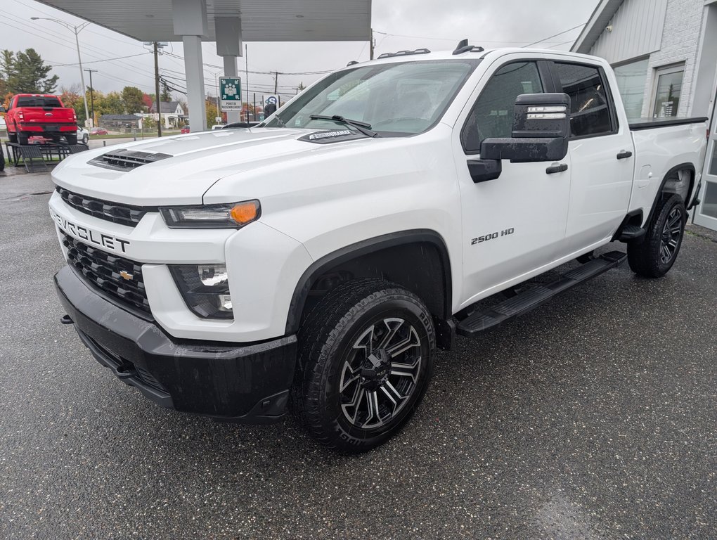 2022 Chevrolet Silverado 2500HD Custom MOTEUR 6.6L DIESEL in Magog, Quebec - 6 - w1024h768px