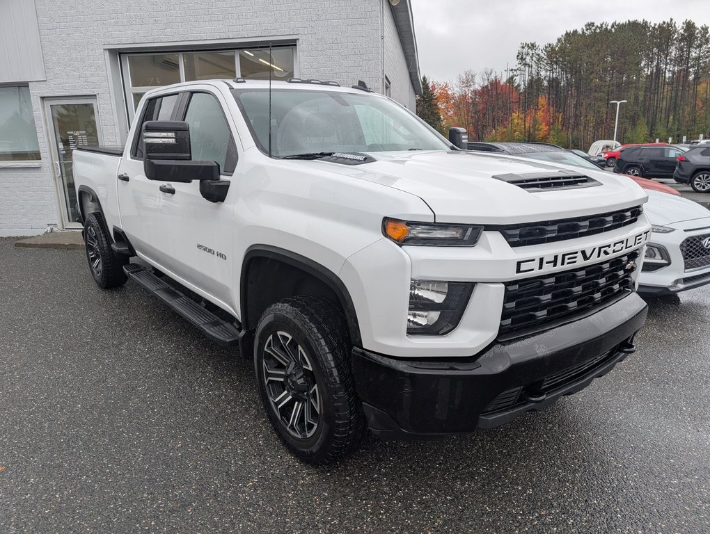 2022 Chevrolet Silverado 2500HD Custom MOTEUR 6.6L DIESEL in Magog, Quebec - 1 - w1024h768px