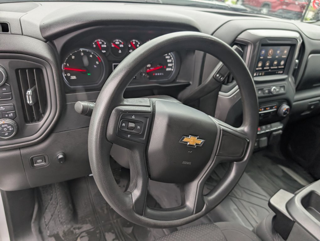 2022 Chevrolet Silverado 2500HD Custom MOTEUR 6.6L DIESEL in Magog, Quebec - 14 - w1024h768px