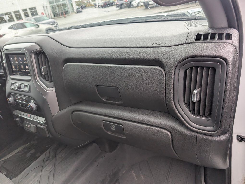 2022 Chevrolet Silverado 2500HD Custom MOTEUR 6.6L DIESEL in Magog, Quebec - 11 - w1024h768px