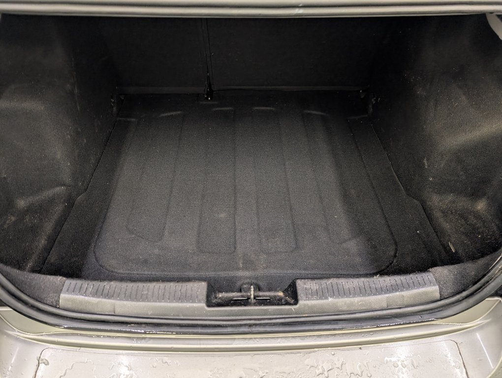 Chevrolet Sonic LT, AUTOMATIQUE, 2015 à Magog, Québec - 7 - w1024h768px