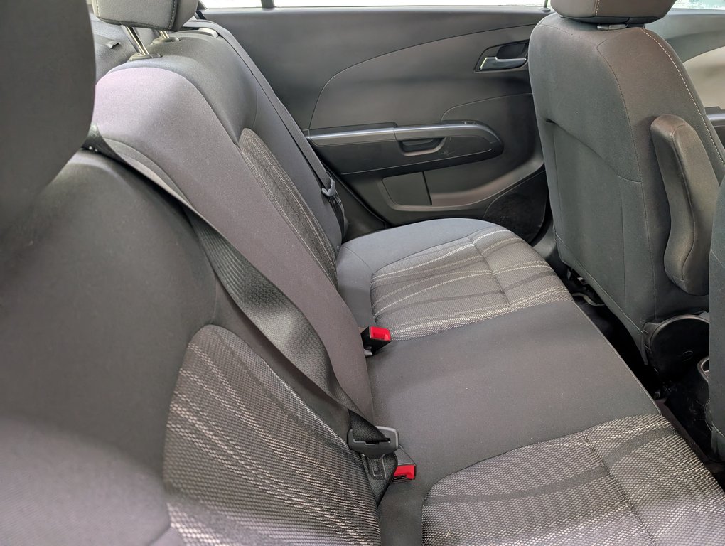 Chevrolet Sonic LT, AUTOMATIQUE, 2015 à Magog, Québec - 8 - w1024h768px